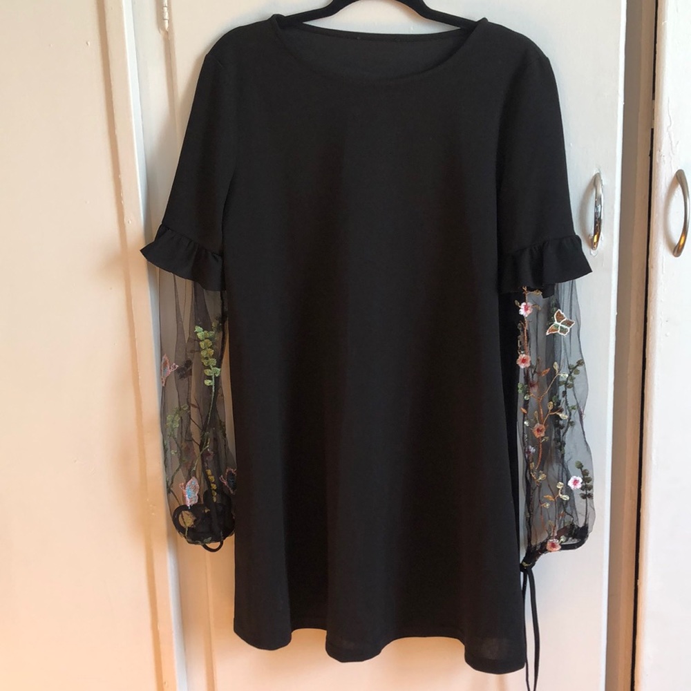 Black dress with lace sleeves